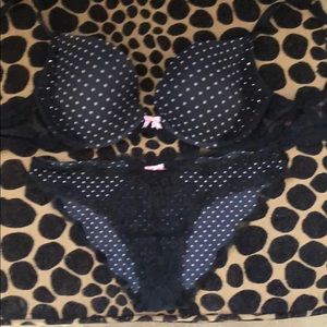 Victoria’s Secret Dream Angels Bra set